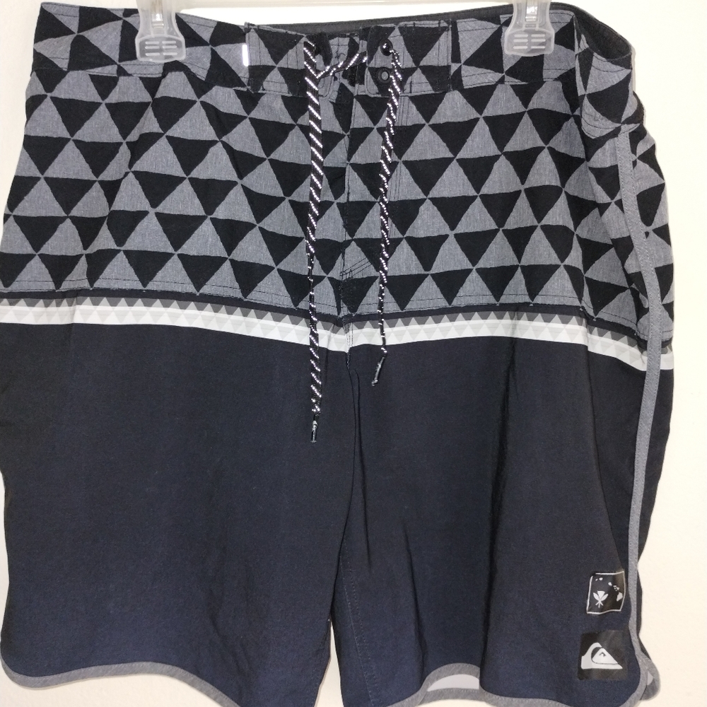 Quiksilver Black and Gray Geometric Men’s Board Shorts